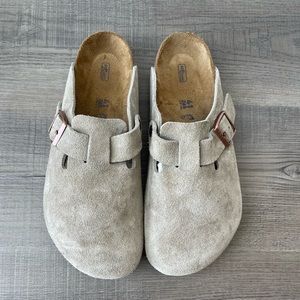Women’s Taupe Birkenstock Boston Clogs size 41